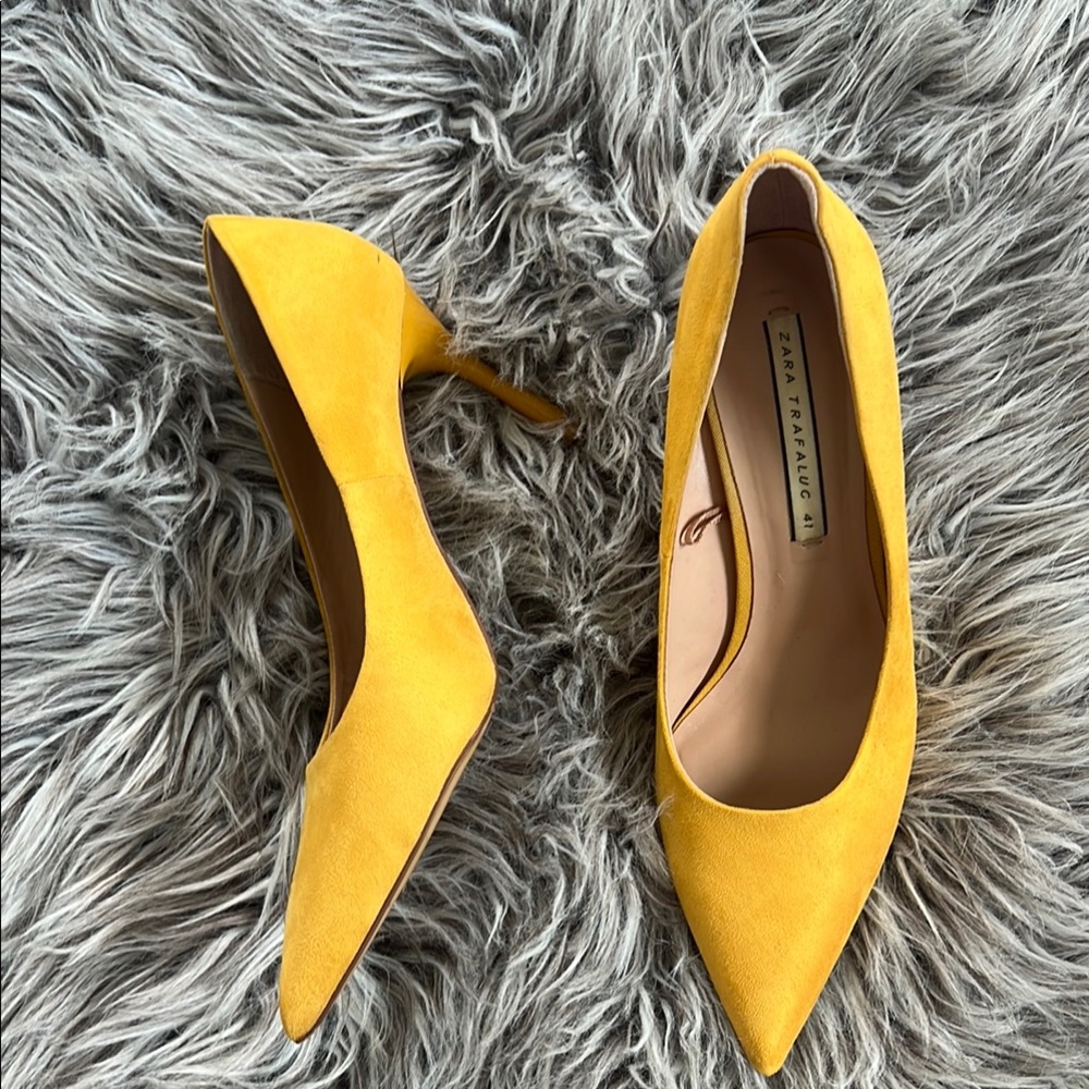 Zara Yellow Suede Pointed-Toe Heels